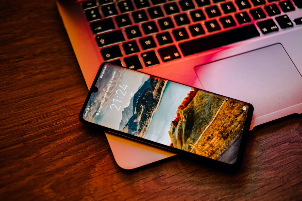 Compatibilità eSIM: telefoni, cellulari, smartphone e dispositivi che supportano le eSIM