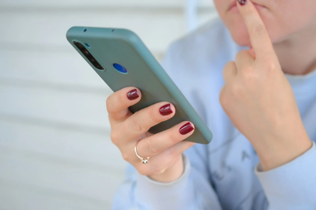 Come disattivare il roaming all'estero?